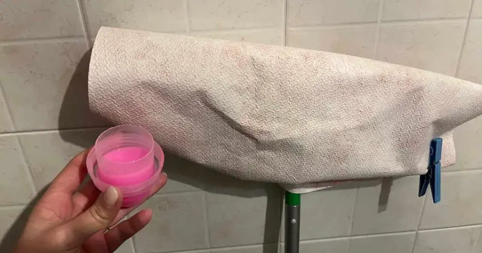 Díky tomuto řešení zůstanou dlaždice lesklé a čisté po celé měsíce
